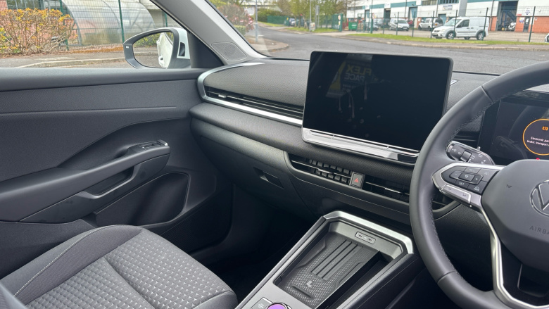 Volkswagen T-Roc 1.5 eTSI Life 5dr DSG Petrol Hatchback